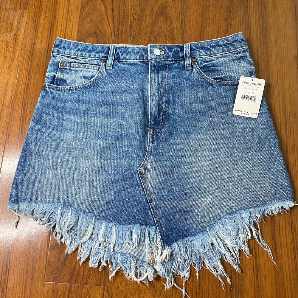 NWT Free People Cutoff Jean Skirt Size 31